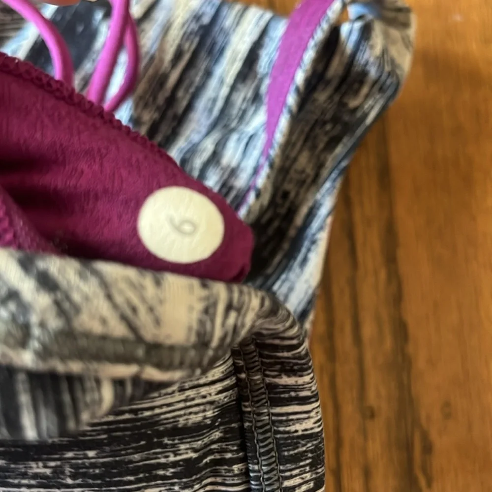 Lululemon Free To Be Wild Heat Wave White Black Regal Palm Size 6 Bra